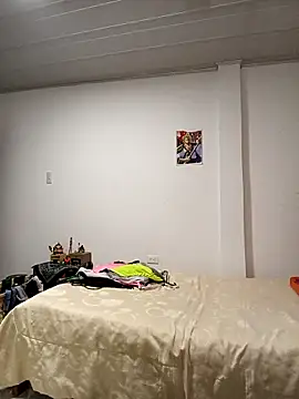 Snapshot of Leticia_Hinkley_ chatting on April 11, 11:36 am Leticia Hinkley online show from April 11, 11:36 am