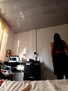 Snapshot of Leticia_Hinkley_ chatting on April 12, 11:59 am Leticia Hinkley online show from April 12, 11:59 am