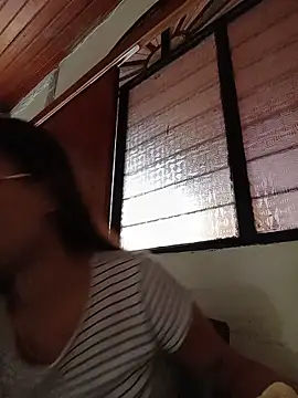 Snapshot of Leticia_Hinkley_ chatting on May 14, 1:18 pm Leticia Hinkley online show from May 14, 1:18 pm