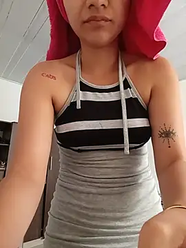 Snapshot of Leticia_Hinkley_ chatting on May 16, 1:32 pm Leticia Hinkley online show from May 16, 1:32 pm