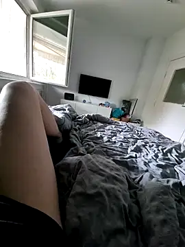 LadyLeni online show from April 13, 9:59 am