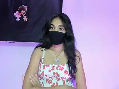 Snapshot of Shanaya_xo chatting on July 3, 5:41 pm Shanaya xo online show from July 3, 5:41 pm