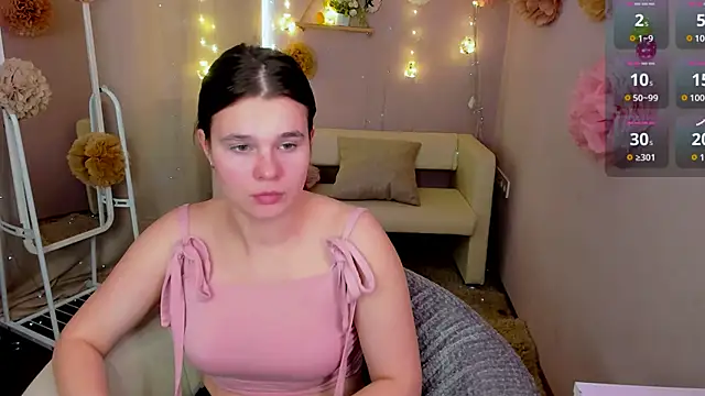Snapshot of Kacey_Love chatting on May 13, 5:49 am Kacey Love online show from May 13, 5:49 am