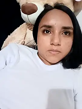 Snapshot of Valentina_Narvaez chatting on May 11, 7:33 pm Valentina Narvaez online show from May 11, 7:33 pm