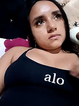 Snapshot of Valentina_Narvaez chatting on May 14, 6:37 pm Valentina Narvaez online show from May 14, 6:37 pm