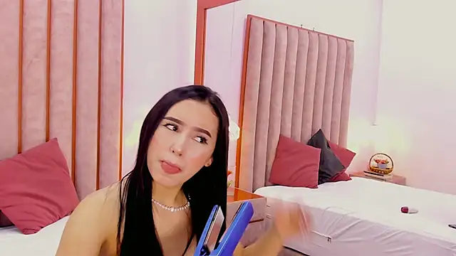 Zoe Monrow online show from May 19, 12:44 pm