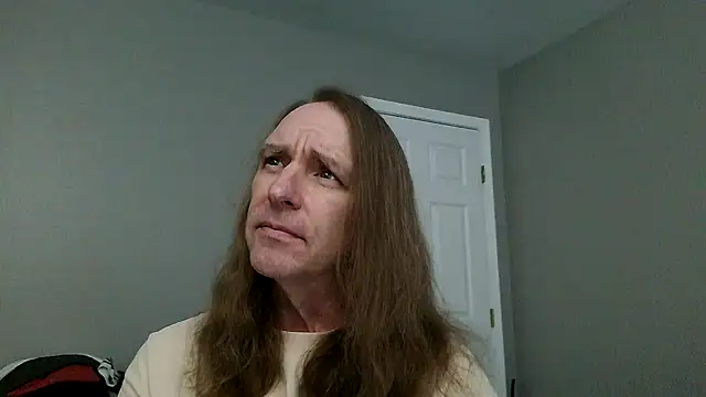 Snapshot of Magnus_Luv chatting on June 6, 8:02 pm Magnus Luv online show from June 6, 8:02 pm