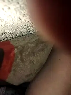 chickelikeme online show from April 18, 12:25 am