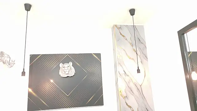 Snapshot of GoldenDesireX_ chatting on May 17, 6:48 pm GoldenDesireX online show from May 17, 6:48 pm
