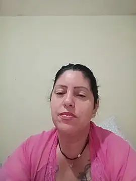 Snapshot of suziferreti chatting on May 15, 3:41 pm suziferreti online show from May 15, 3:41 pm