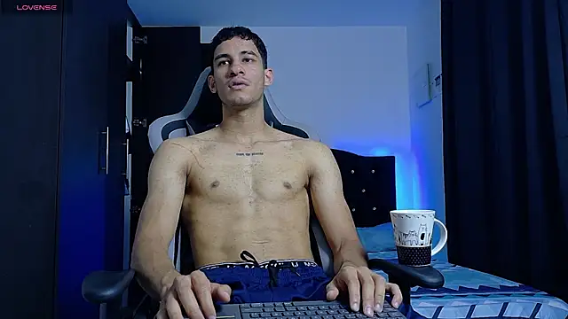 JakeMonroe online show from June 17, 2:51 pm