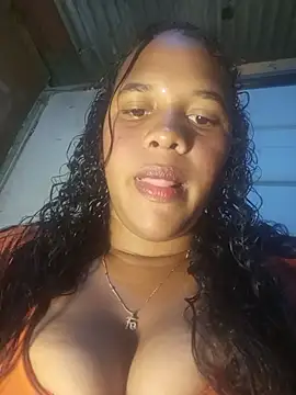 Snapshot of michelle_castillo chatting on April 18, 3:43 am michelle castillo online show from April 18, 3:43 am