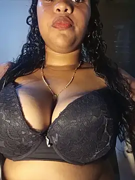 Snapshot of michelle_castillo chatting on April 27, 3:37 am michelle castillo online show from April 27, 3:37 am