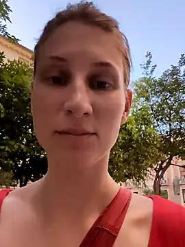 Snapshot of Julialexxxx chatting on June 19, 6:07 am Julialexxxx online show from June 19, 6:07 am