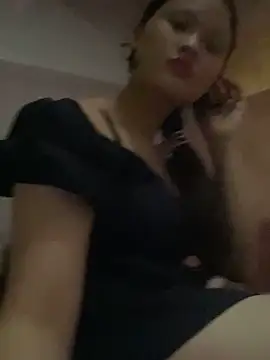 Snapshot of __Sunflower__ chatting on April 8, 2:06 pm Sunflower online show from April 8, 2:06 pm