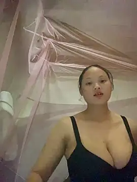 Snapshot of __Sunflower__ chatting on May 3, 1:50 pm Sunflower online show from May 3, 1:50 pm