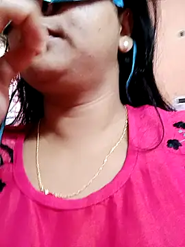 Snapshot of srutidatta chatting on May 8, 5:46 am srutidatta online show from May 8, 5:46 am