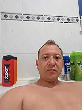 Snapshot of Adamus41 chatting on April 28, 4:28 am Adamus41 online show from April 28, 4:28 am