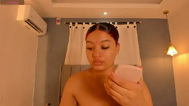 Snapshot of sweetkimmie_ chatting on April 18, 11:14 am sweetkimmie online show from April 18, 11:14 am