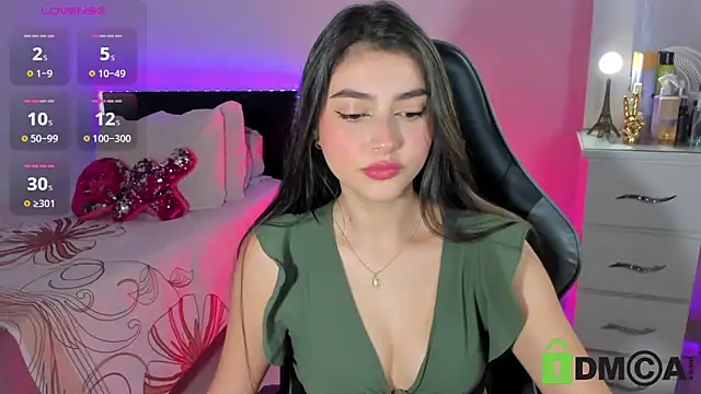 Snapshot of esmeralda_le chatting on April 16, 11:44 am esmeralda le online show from April 16, 11:44 am