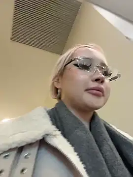 pink medi1 online show from April 12, 10:31 am