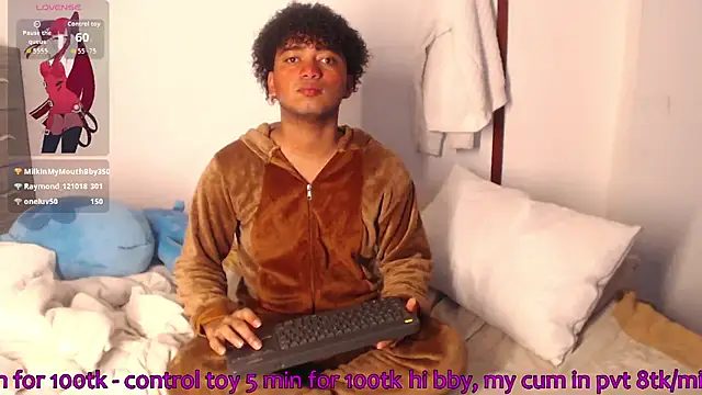 Snapshot of felipecams chatting on July 14, 10:21 am felipecams online show from July 14, 10:21 am