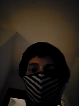 Wayuphornybttm online show from April 5, 11:57 pm