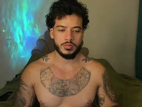 Snapshot of sinnei__ chatting on April 11, 4:06 am sinnei online show from April 11, 4:06 am