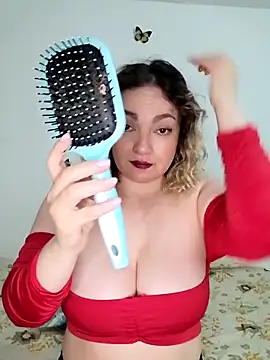 Snapshot of honey_hornie chatting on April 22, 1:08 am honey hornie online show from April 22, 1:08 am