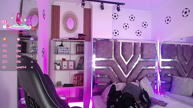 Eva  Walker online show from July 6, 12:29 am
