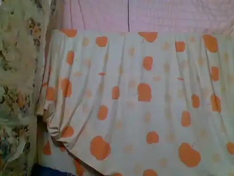 Snapshot of luna_veille chatting on May 2, 1:27 pm luna veille online show from May 2, 1:27 pm