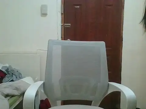 Snapshot of luna_veille chatting on May 16, 11:46 pm luna veille online show from May 16, 11:46 pm