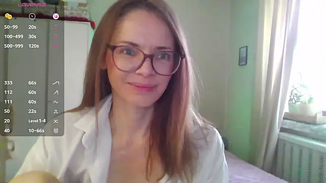 Snapshot of mmmay_day chatting on April 7, 4:13 am mmmay day online show from April 7, 4:13 am