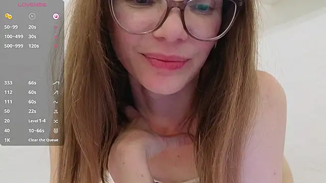 Snapshot of mmmay_day chatting on April 30, 6:47 pm mmmay day online show from April 30, 6:47 pm