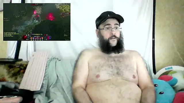 BriTheTopBear online show from June 9, 1:39 am