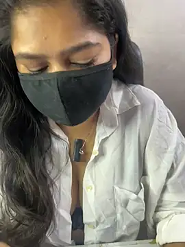 Snapshot of sarasofiaa_ chatting on June 12, 5:45 pm sarasofiaa online show from June 12, 5:45 pm