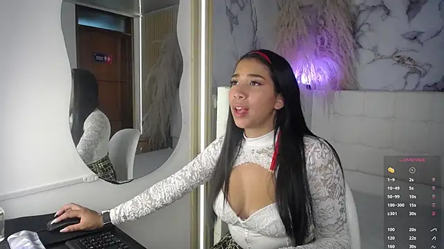 Snapshot of Taliasweet chatting on May 19, 7:42 pm Taliasweet online show from May 19, 7:42 pm