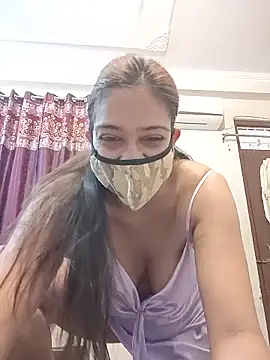 Snapshot of Aliyaa_bhat chatting on May 30, 6:10 am Aliyaa bhat online show from May 30, 6:10 am