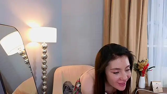 Snapshot of KimiFivePlus chatting on April 9, 3:28 pm KimiFivePlus online show from April 9, 3:28 pm