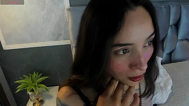 Snapshot of Cata_Jonees chatting on April 15, 7:58 pm Cata Jonees online show from April 15, 7:58 pm