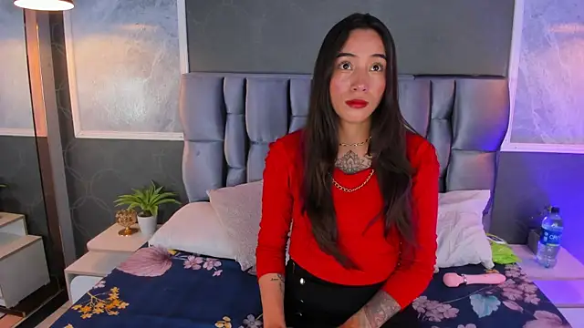 Snapshot of Cata_Jonees chatting on April 28, 7:30 pm Cata Jonees online show from April 28, 7:30 pm