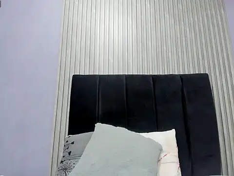 Snapshot of Fernanda_Brown19 chatting on April 22, 3:53 am Fernanda Brown19 online show from April 22, 3:53 am