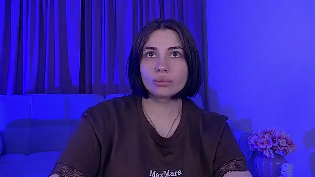 Snapshot of AdrianaToress chatting on May 19, 7:42 pm AdrianaToress online show from May 19, 7:42 pm