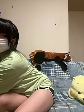 Snapshot of o_Yuki_o chatting on May 18, 12:22 pm o Yuki o online show from May 18, 12:22 pm