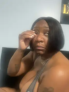 amberchill26 online show from June 25, 2:21 pm