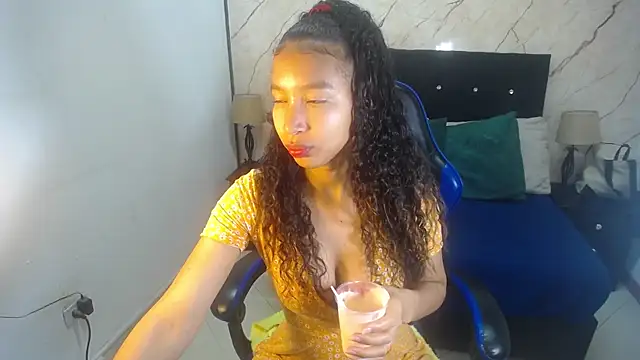Snapshot of hasley_cute chatting on April 25, 7:22 pm hasley cute online show from April 25, 7:22 pm
