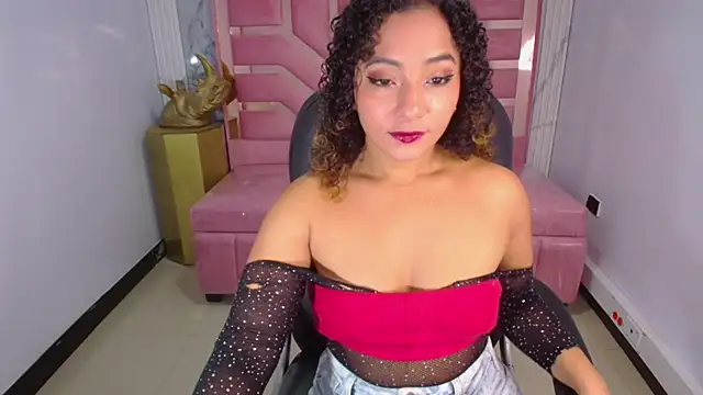 Snapshot of Brittany_ch chatting on April 13, 7:52 pm Brittany ch online show from April 13, 7:52 pm