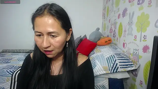Tyna b online show from June 14, 2:24 am