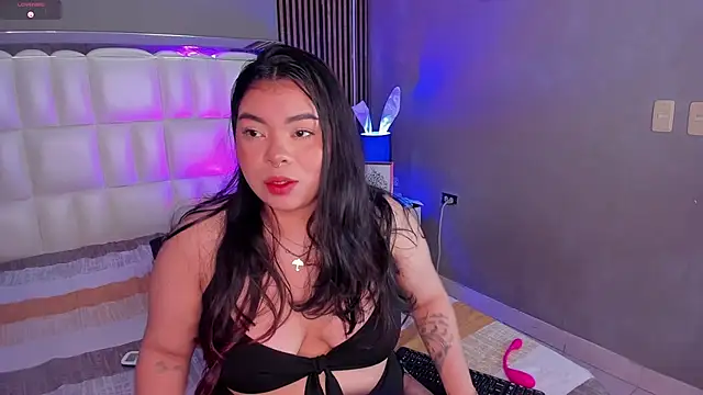 Snapshot of ROSELEI_ chatting on April 8, 12:38 pm ROSELEI online show from April 8, 12:38 pm