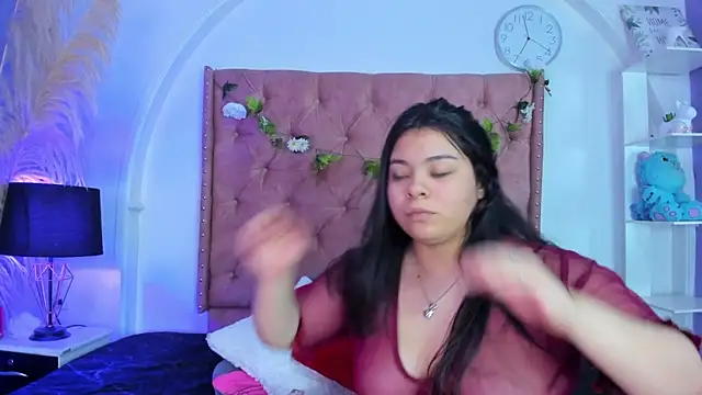 Snapshot of ROSELEI_ chatting on May 22, 3:57 am ROSELEI online show from May 22, 3:57 am